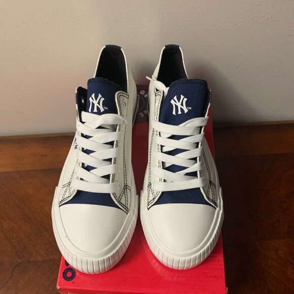 white with NY Yankees logo canvas sneakers - Picture 1 of 7